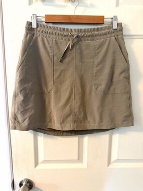 Kuhl Drawstring Khaki Skort w/Front Pockets Size Medium